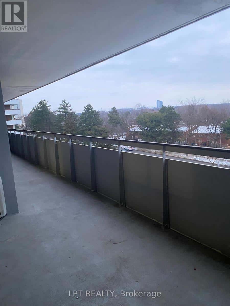 Markham (Royal Orchard) — Markham (Royal Orchard) - Photo 3 of 10