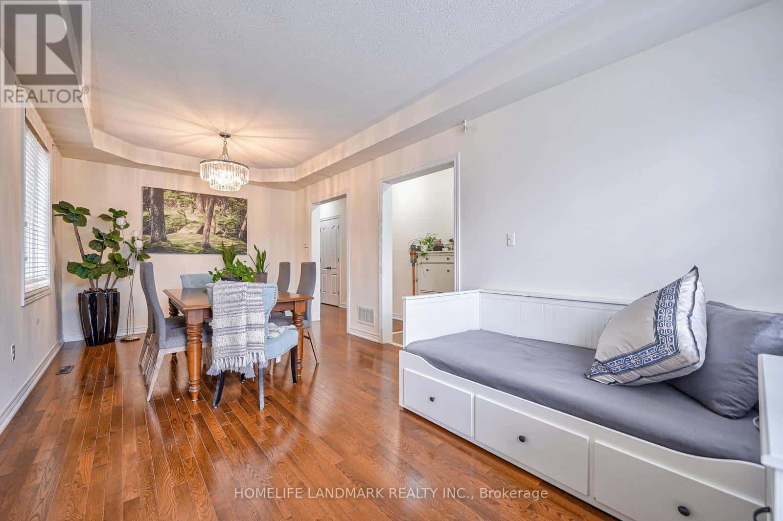 Markham (Wismer) — Markham (Wismer) - Photo 5 of 38