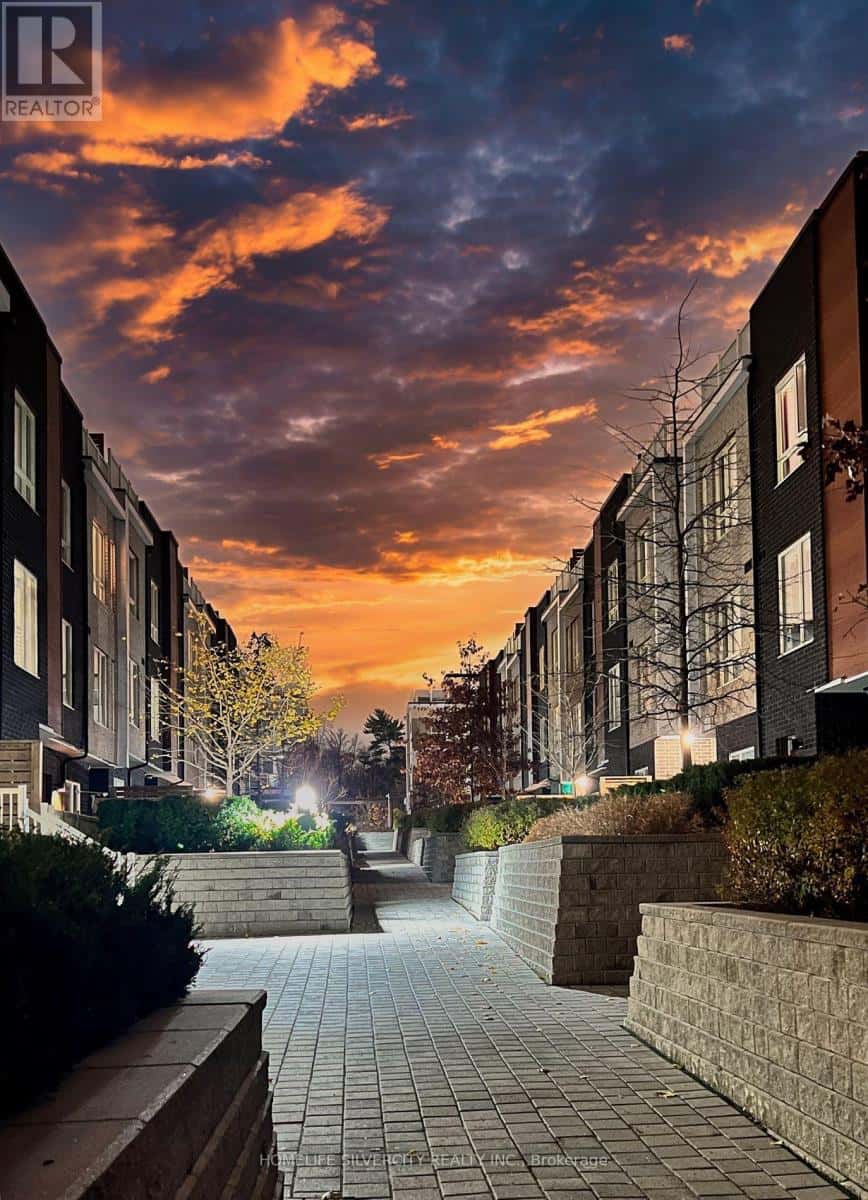 Toronto (Malvern) — Toronto (Malvern) - Photo 2 of 9