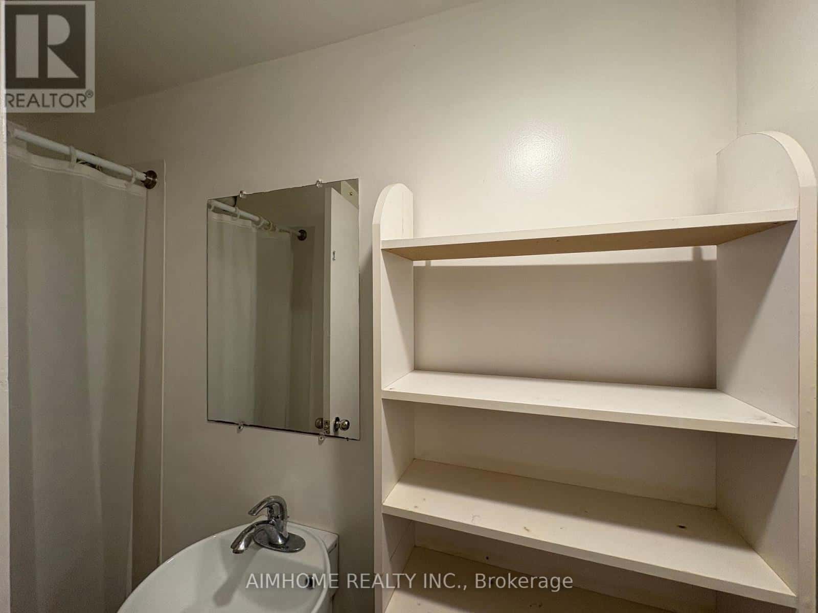 28 - 15 HUNTINGWOOD DRIVE — Toronto (L'Amoreaux) - Photo 3 of 17