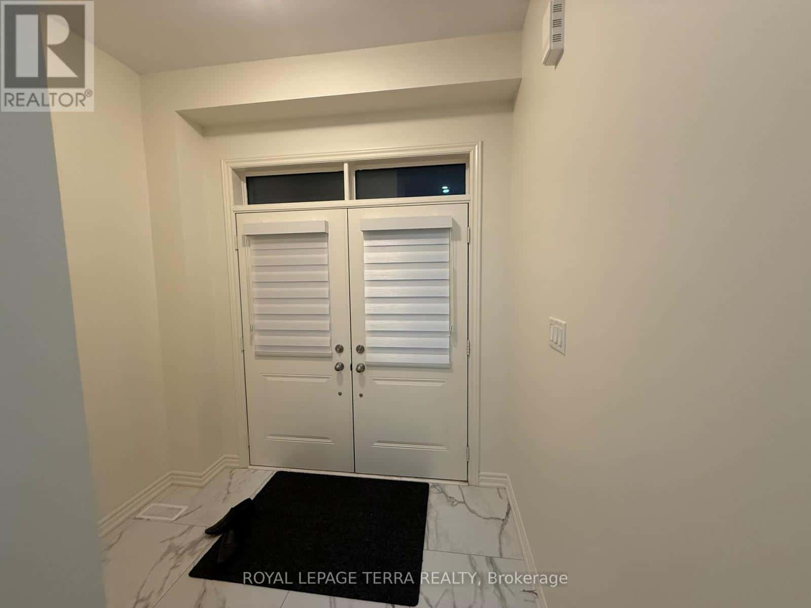 Whitby (Williamsburg) — Whitby (Williamsburg) - Photo 3 of 23