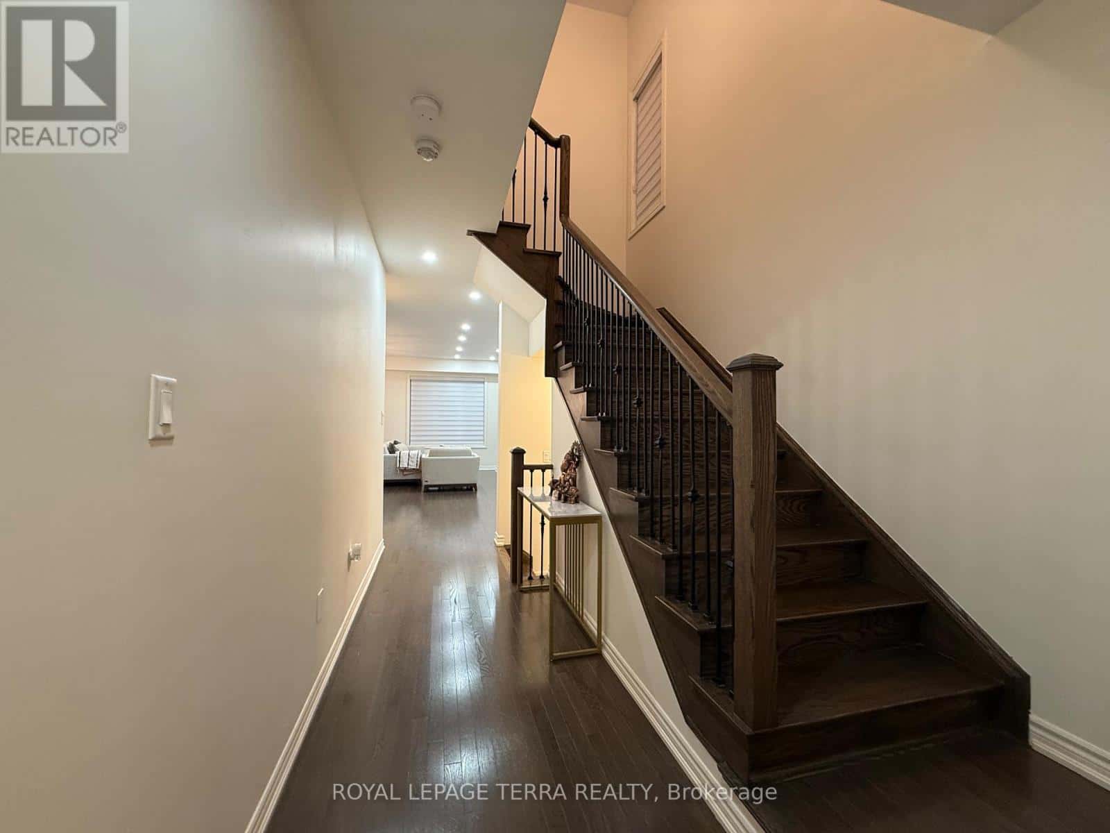 Whitby (Williamsburg) — Whitby (Williamsburg) - Photo 4 of 23