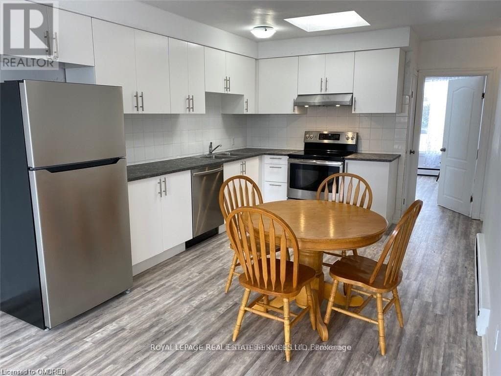 Oakville (CO Central) — Oakville (CO Central) - Main photo