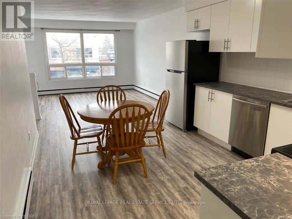 Oakville (CO Central) — Oakville (CO Central) - Photo 2 of 18