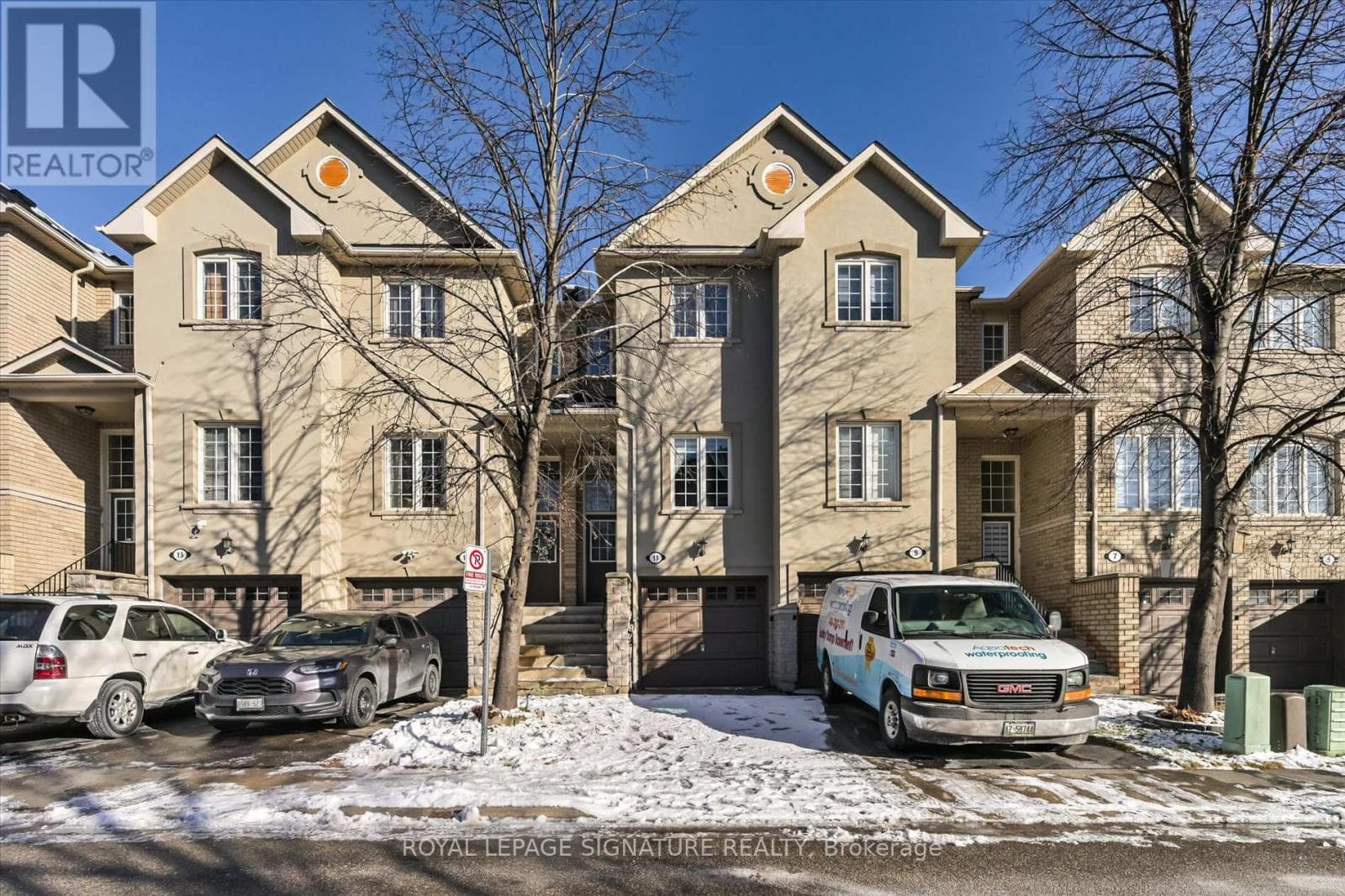 11 - 435 HENSAL CIRCLE — Mississauga (Cooksville) - Main photo