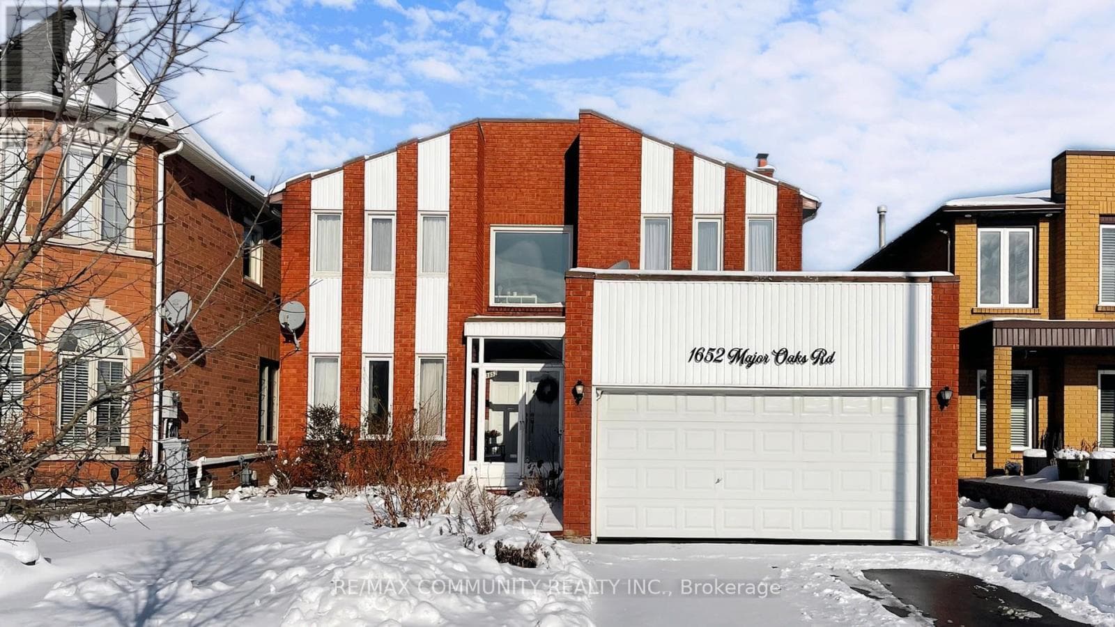 Pickering (Brock Ridge) — Pickering (Brock Ridge) - Main photo