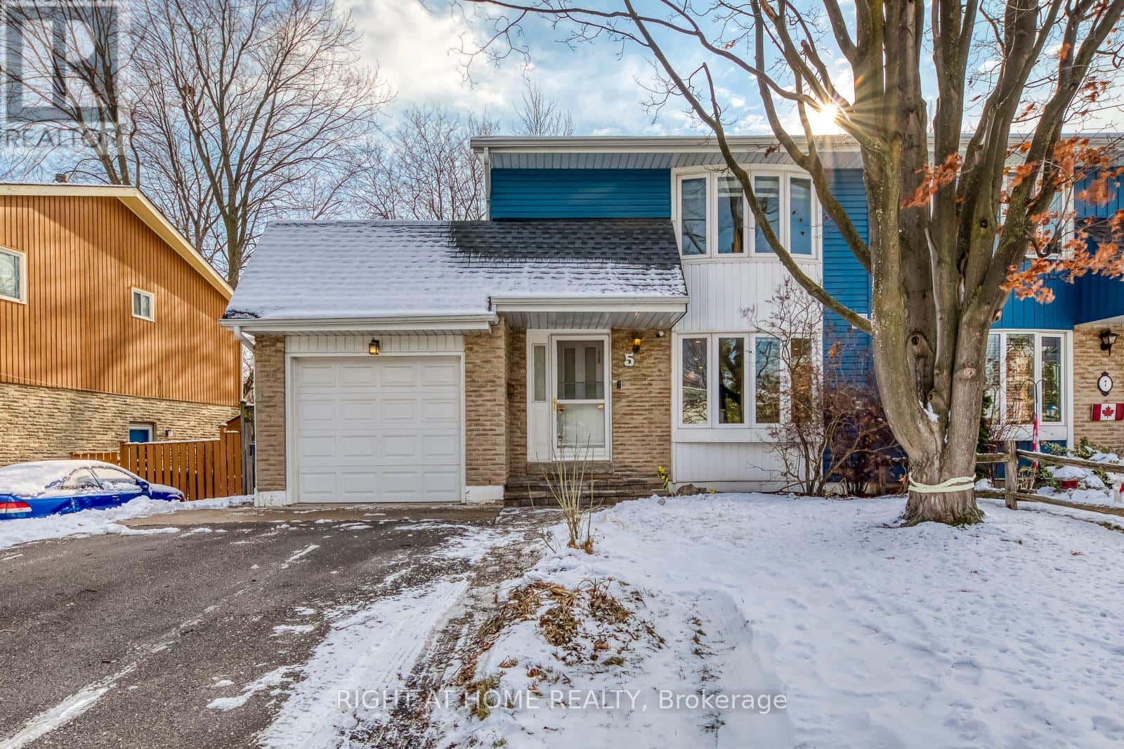 Mississauga (Streetsville) — Mississauga (Streetsville) - Photo 2 of 49