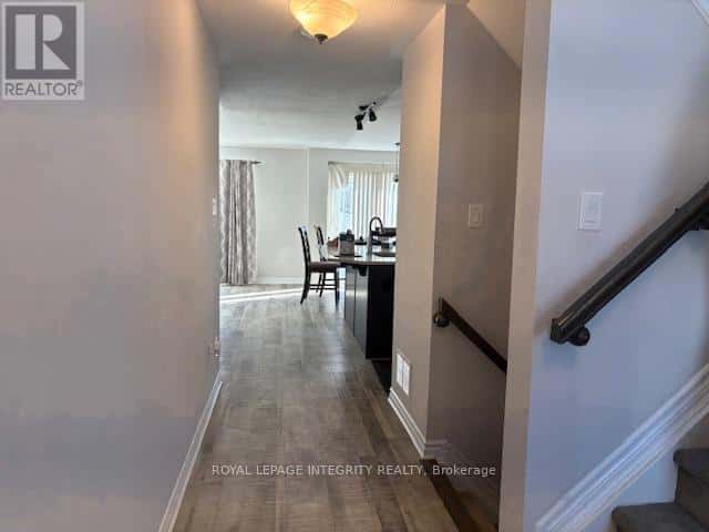 Ottawa — Ottawa - Photo 4 of 19