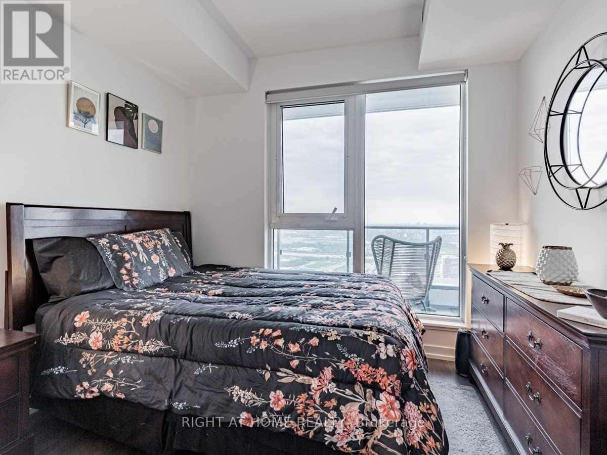 Vaughan (Vaughan Corporate Centre) — Vaughan (Vaughan Corporate Centre) - Photo 3 of 29