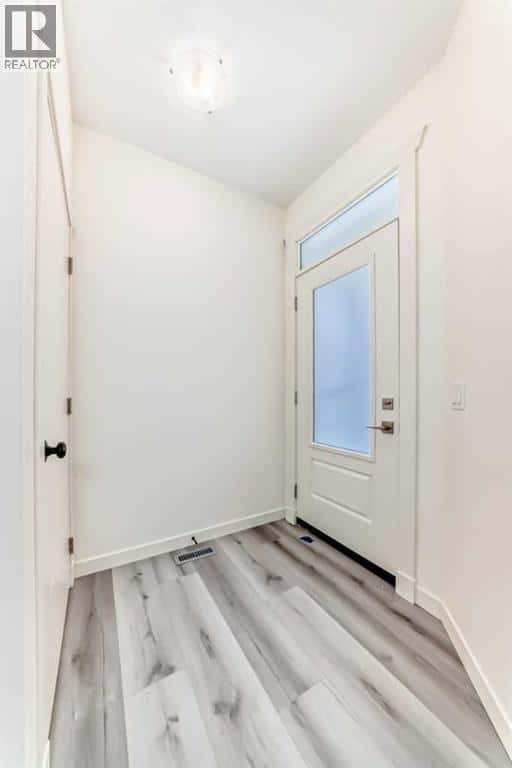 Calgary — Calgary - Photo 3 of 100