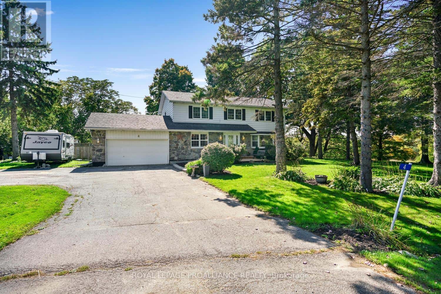 4 CONNELL PLACE — Prescott, Ontario - Photo 3 of 40