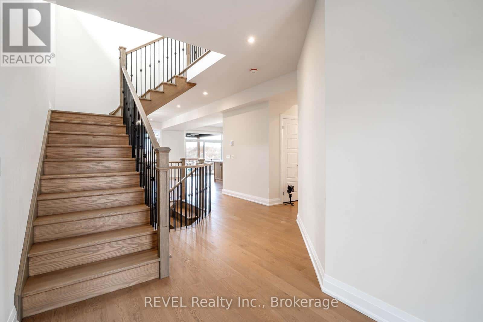 1190 UPPERS LANE — Thorold (Rolling Meadows), Ontario - Photo 5 of 18