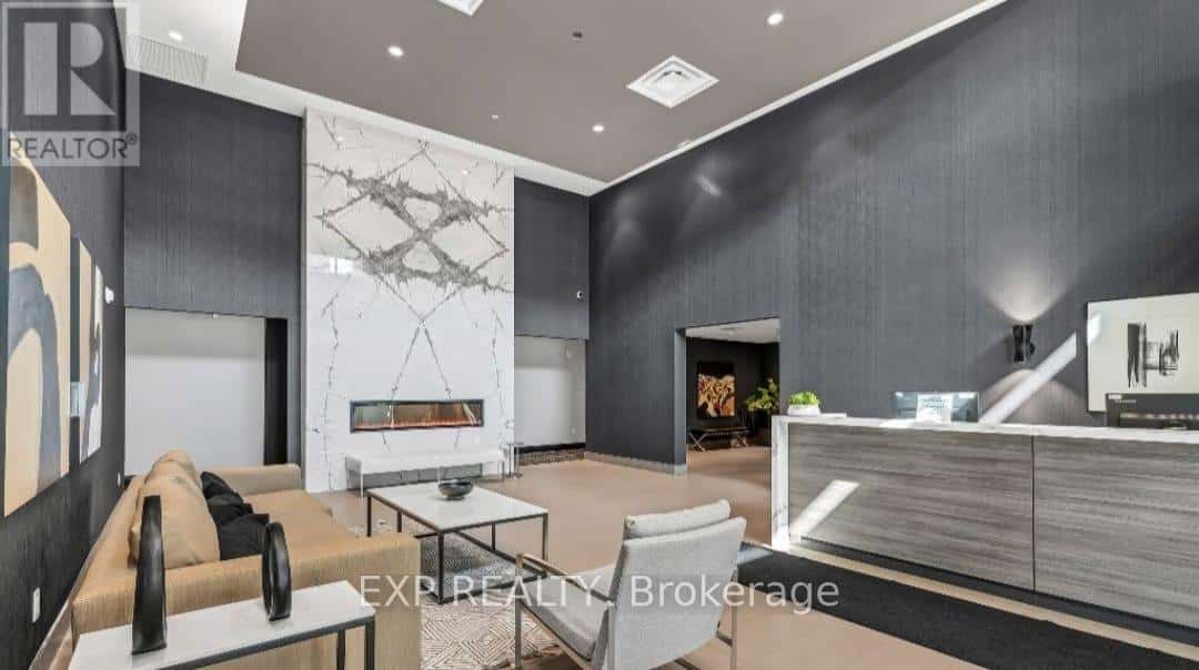 Milton (Walker) — Milton (Walker) - Photo 5 of 18