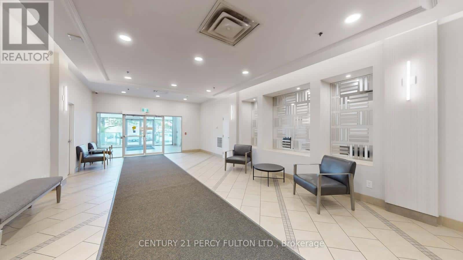 Brampton (Downtown Brampton) — Brampton (Downtown Brampton) - Photo 3 of 35