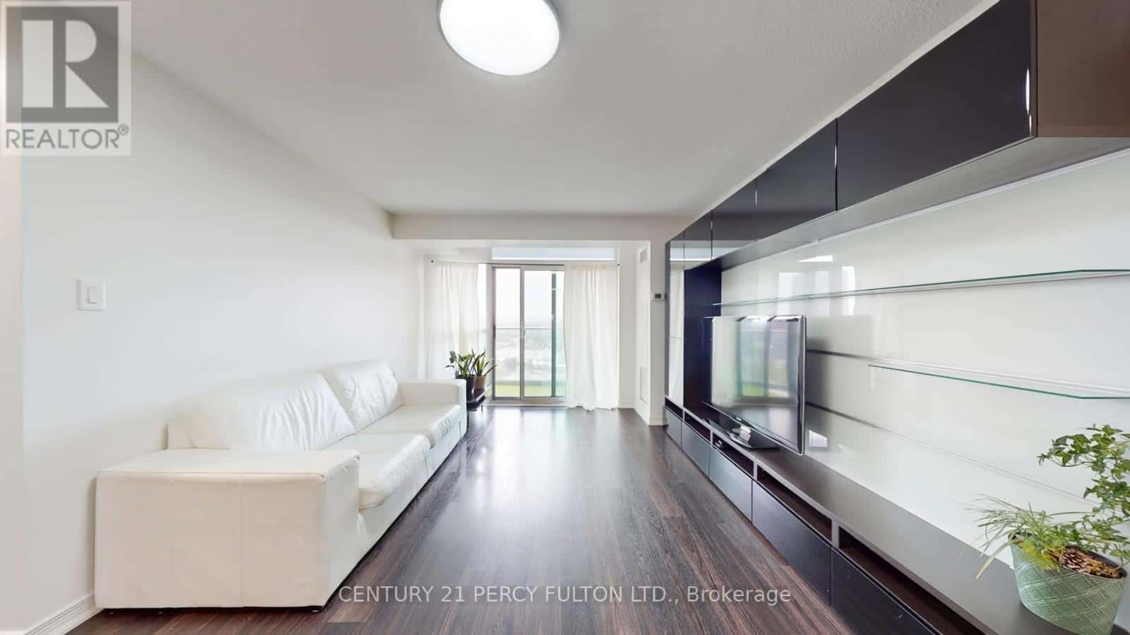 Brampton (Downtown Brampton) — Brampton (Downtown Brampton) - Photo 4 of 35