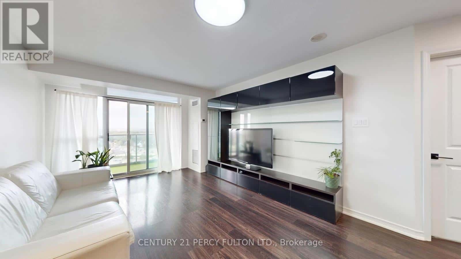 Brampton (Downtown Brampton) — Brampton (Downtown Brampton) - Photo 5 of 35