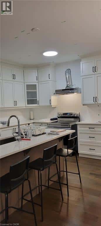 Kitchener — Kitchener - Photo 2 of 34