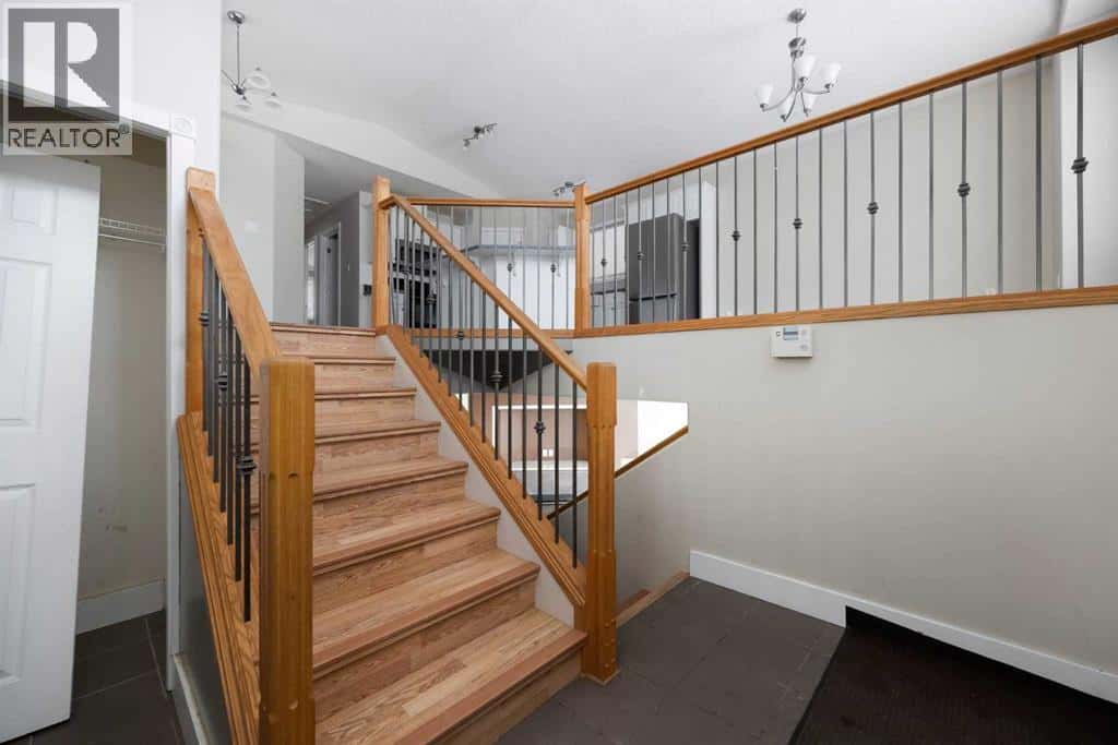 153 Leitner Gate — Fort McMurray - Photo 4 of 32