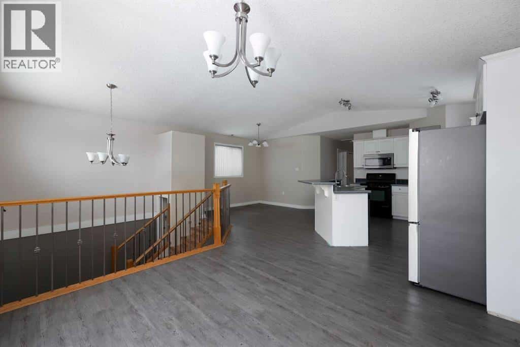 153 Leitner Gate — Fort McMurray - Photo 5 of 32