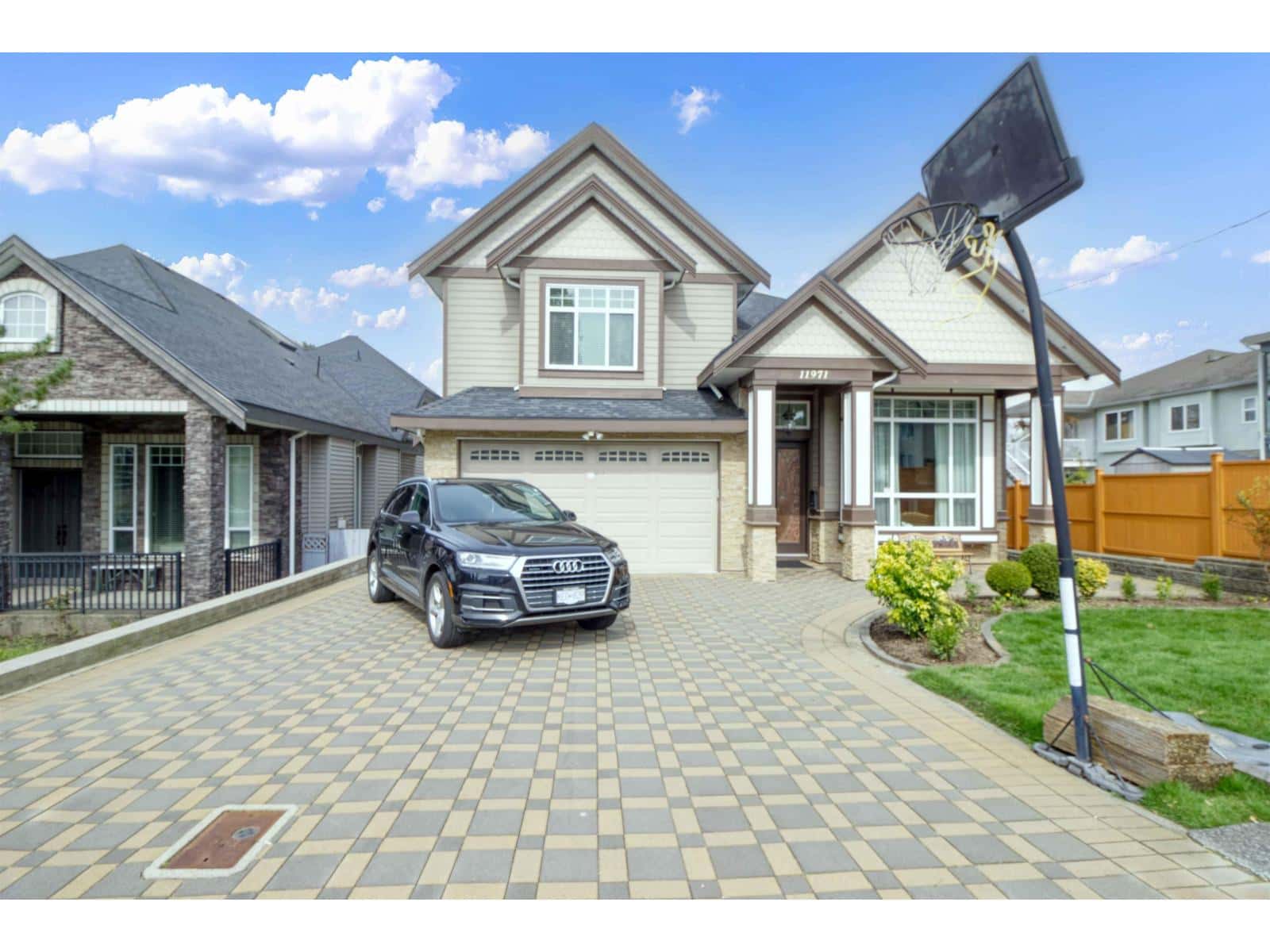 Surrey — Surrey - Photo 2 of 35