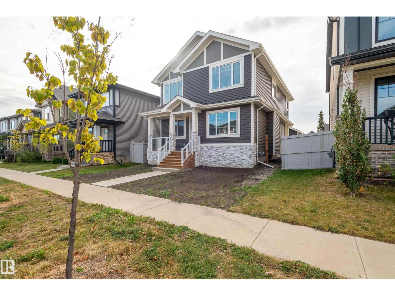 Edmonton — Edmonton - Photo 3 of 40