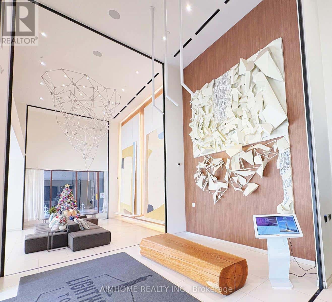 Toronto (Waterfront Communities) — Toronto (Waterfront Communities) - Photo 5 of 16