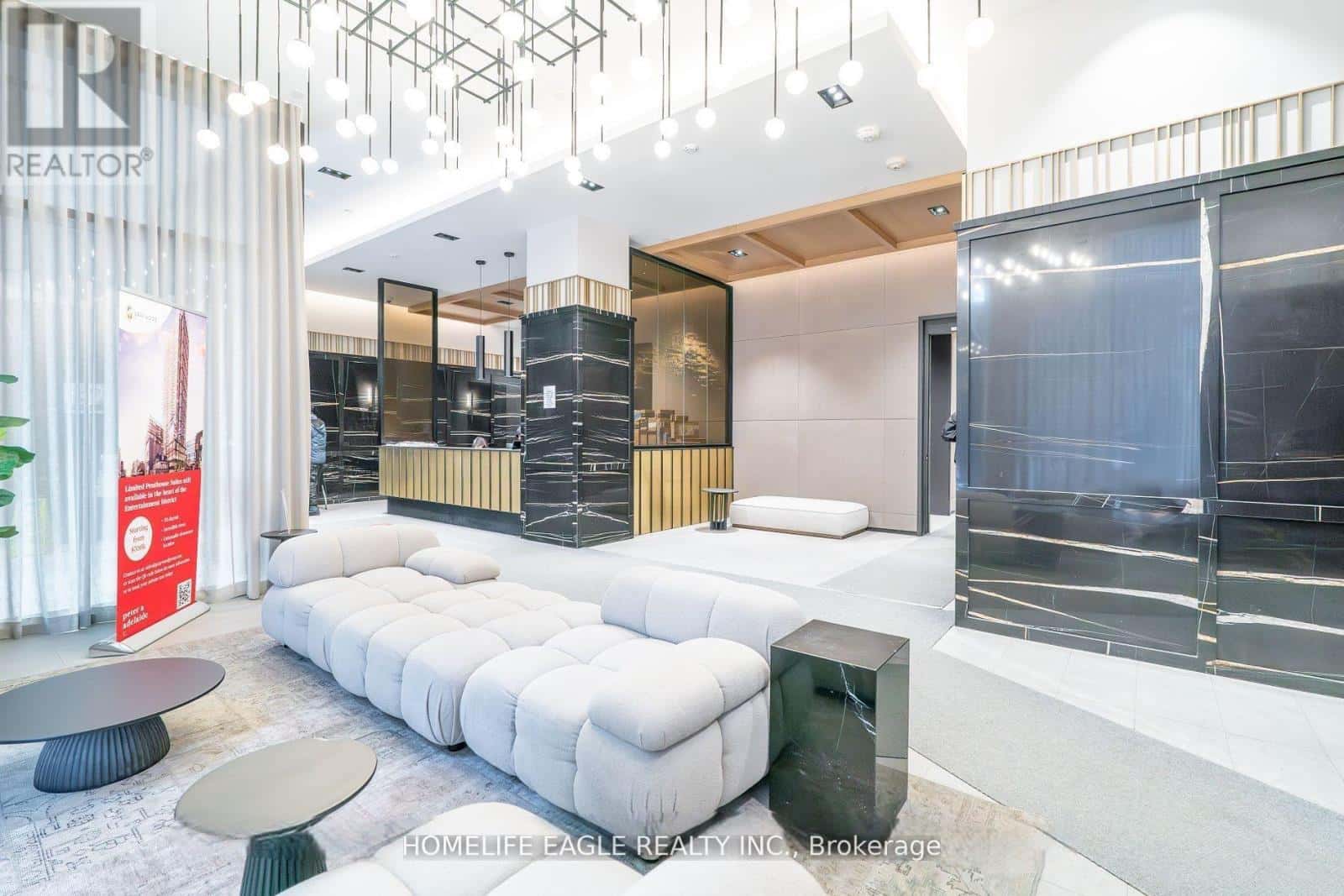 Toronto (Waterfront Communities) — Toronto (Waterfront Communities) - Photo 5 of 40