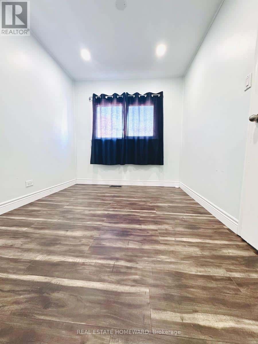 Ajax (Central) — Ajax (Central) - Photo 2 of 14