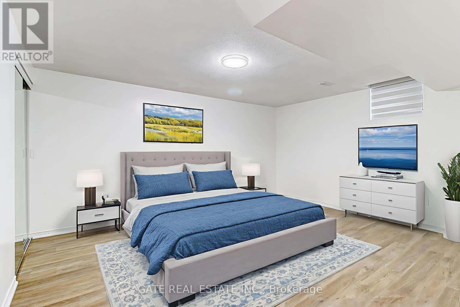 11 JORDANA DRIVE — Markham (Middlefield) - Photo 2 of 8