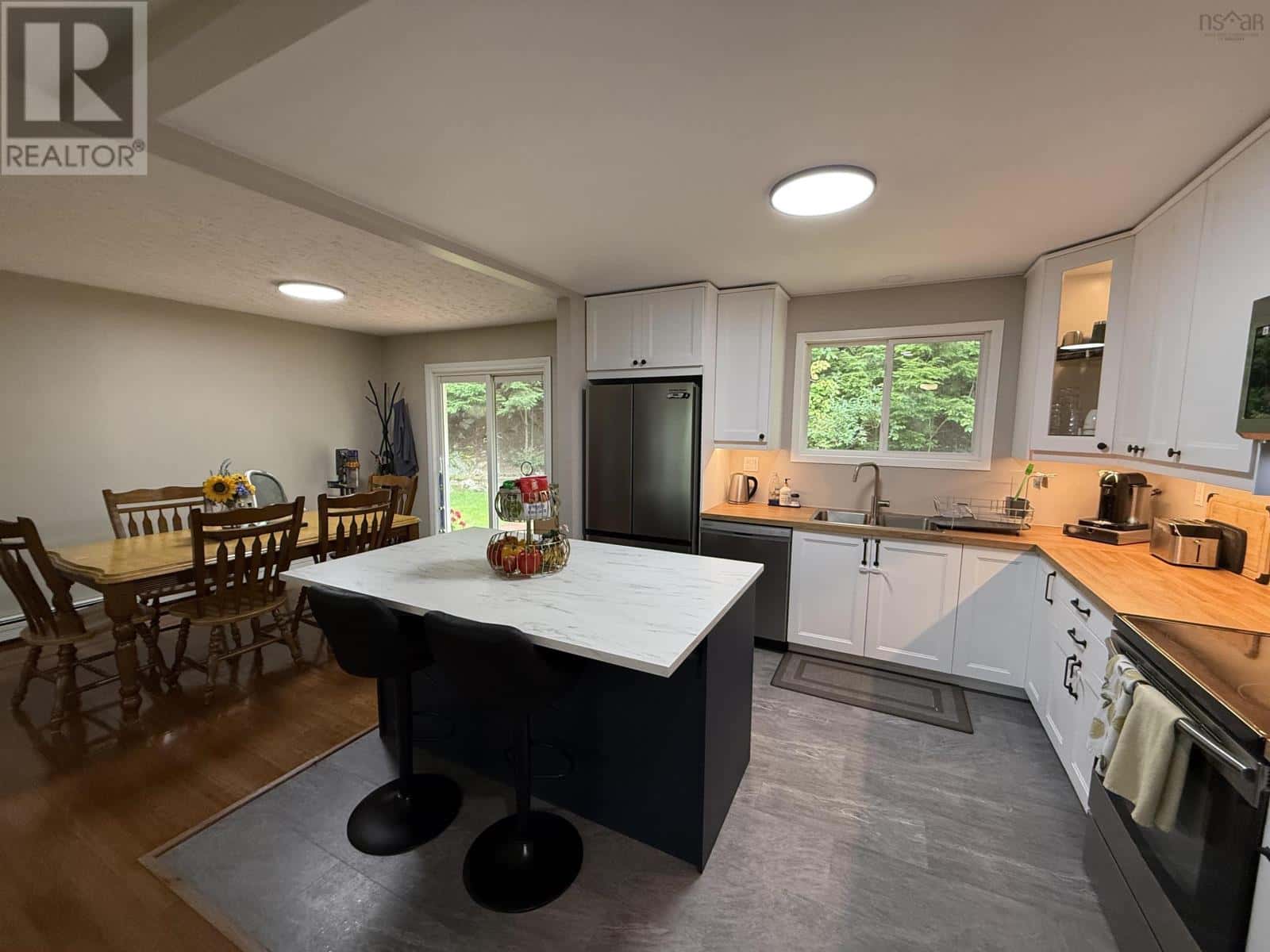 37 Echo Forest Drive — Lake Echo, Nova Scotia - Photo 4 of 42