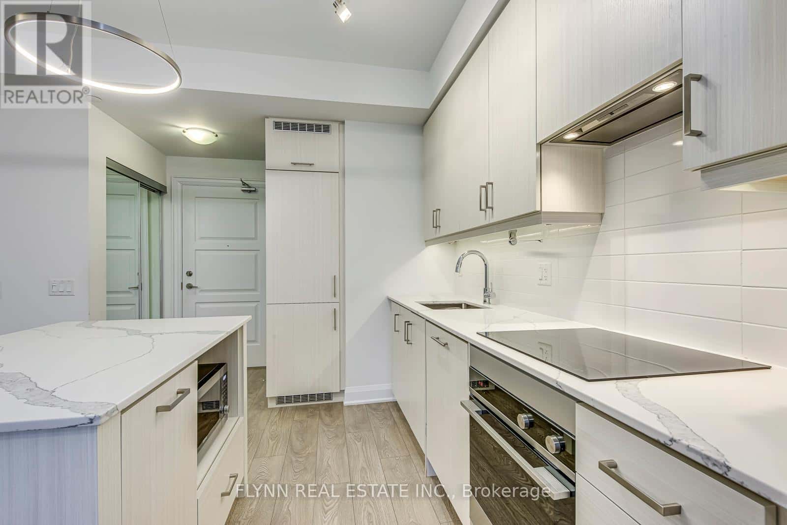 Mississauga (City Centre) — Mississauga (City Centre) - Photo 4 of 44