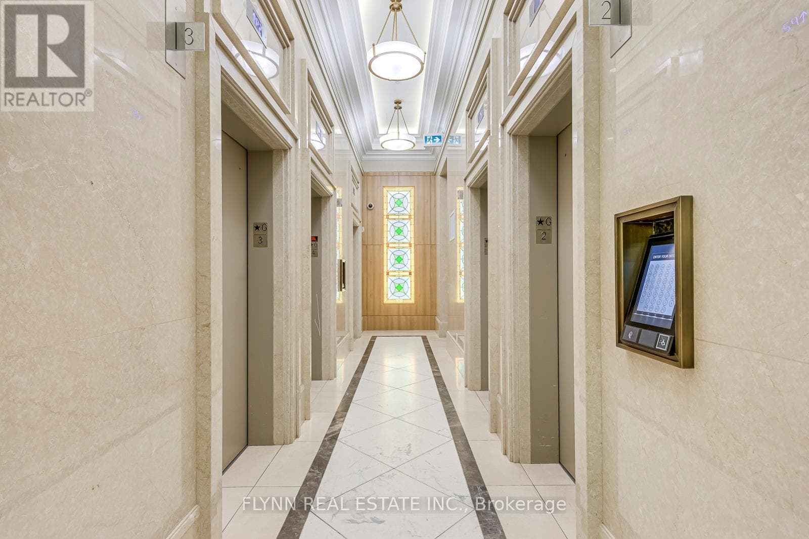 Mississauga (City Centre) — Mississauga (City Centre) - Main photo