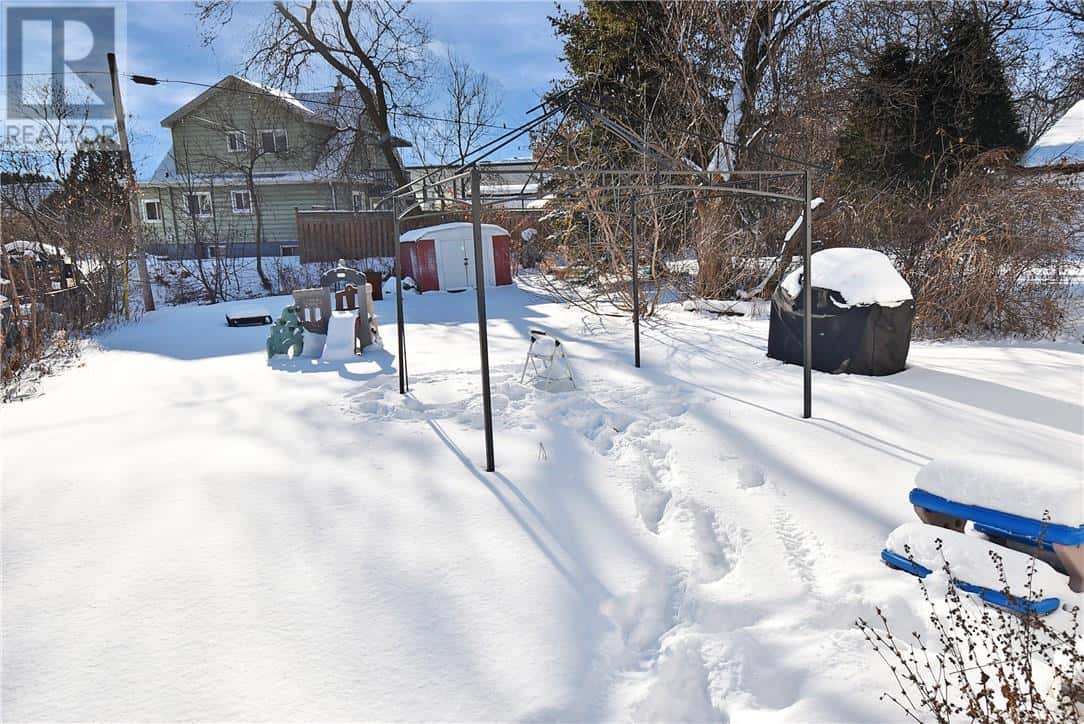 531 McLeod St — Sudbury, Ontario - Photo 4 of 21