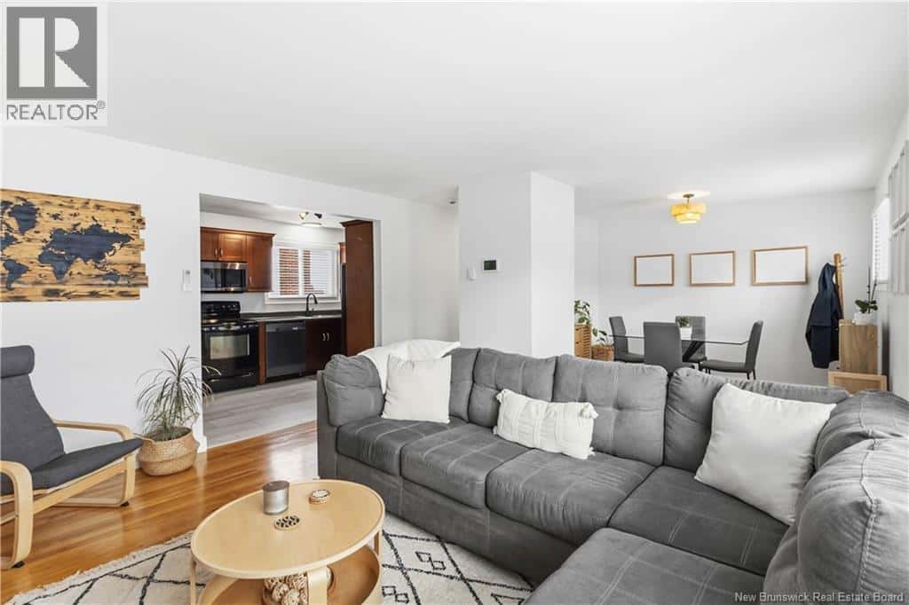 Moncton — Moncton - Photo 2 of 46