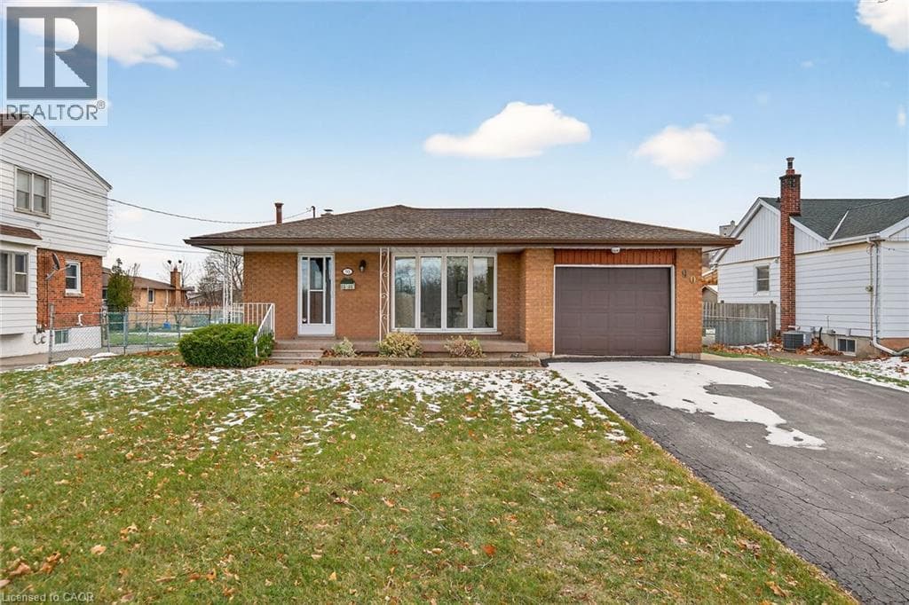 Hamilton — Hamilton - Main photo