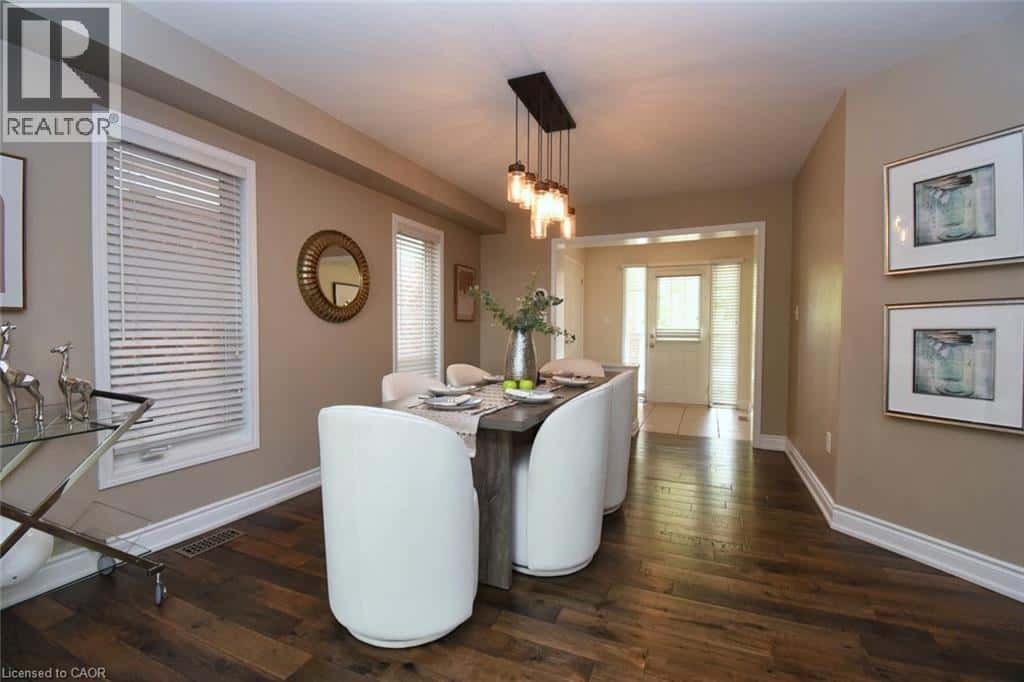 Ancaster — Ancaster - Photo 3 of 39