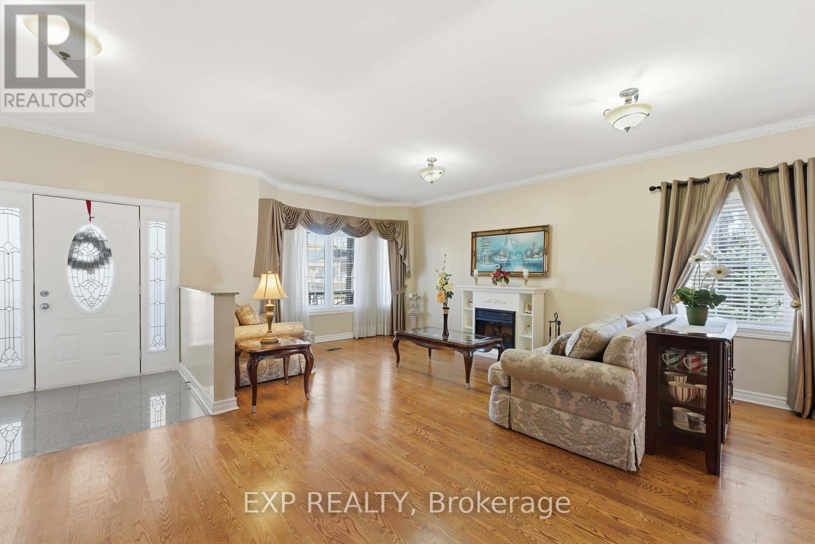 229 DUNRAVEN DRIVE — Toronto (Keelesdale-Eglinton West), Ontario - Photo 4 of 29