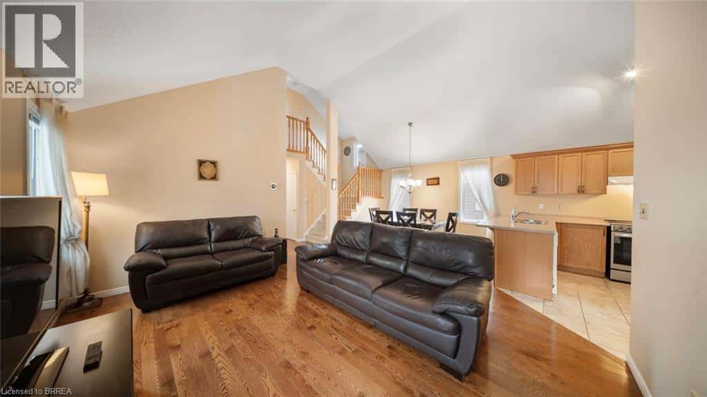 Guelph — Guelph - Photo 5 of 27