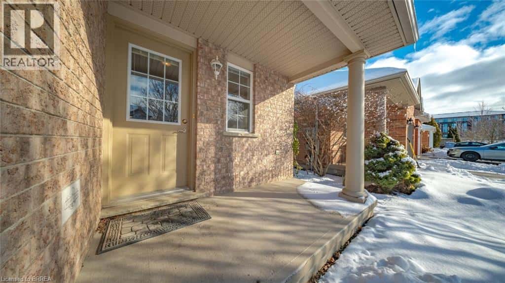 38 SINCLAIR Street — Guelph, Ontario - Photo 3 of 27