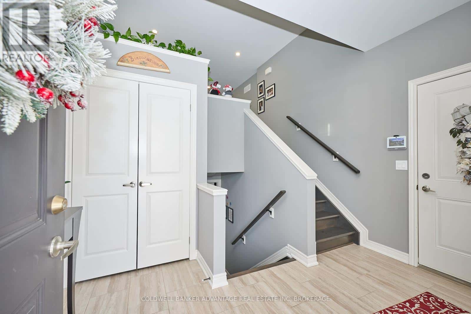 91 SCHOLFIELD AVENUE S — Welland (Lincoln/Crowland), Ontario - Photo 5 of 33