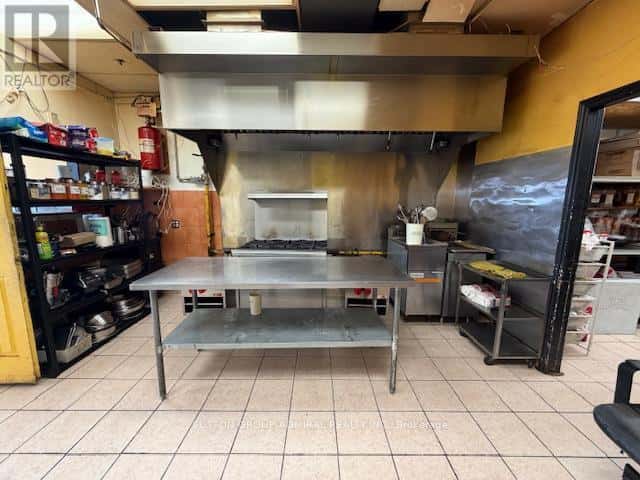 D78 - 80 NASHDENE ROAD — Toronto (Milliken) - Photo 5 of 15