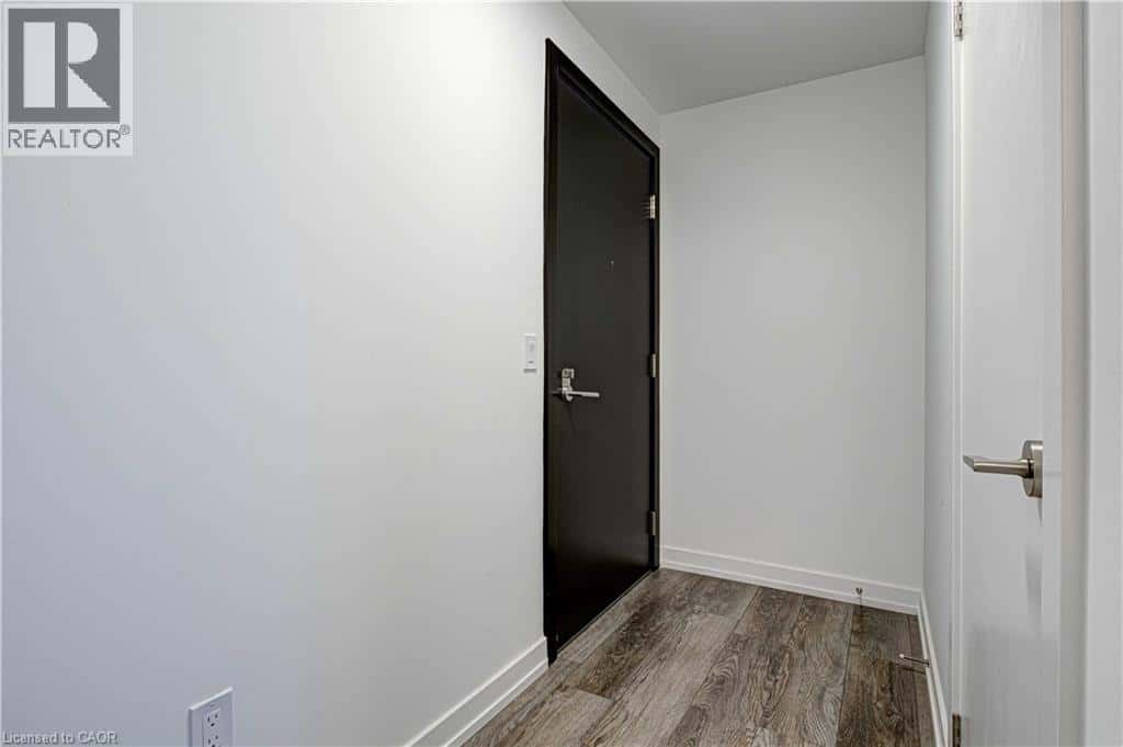 Kitchener — Kitchener - Photo 2 of 19