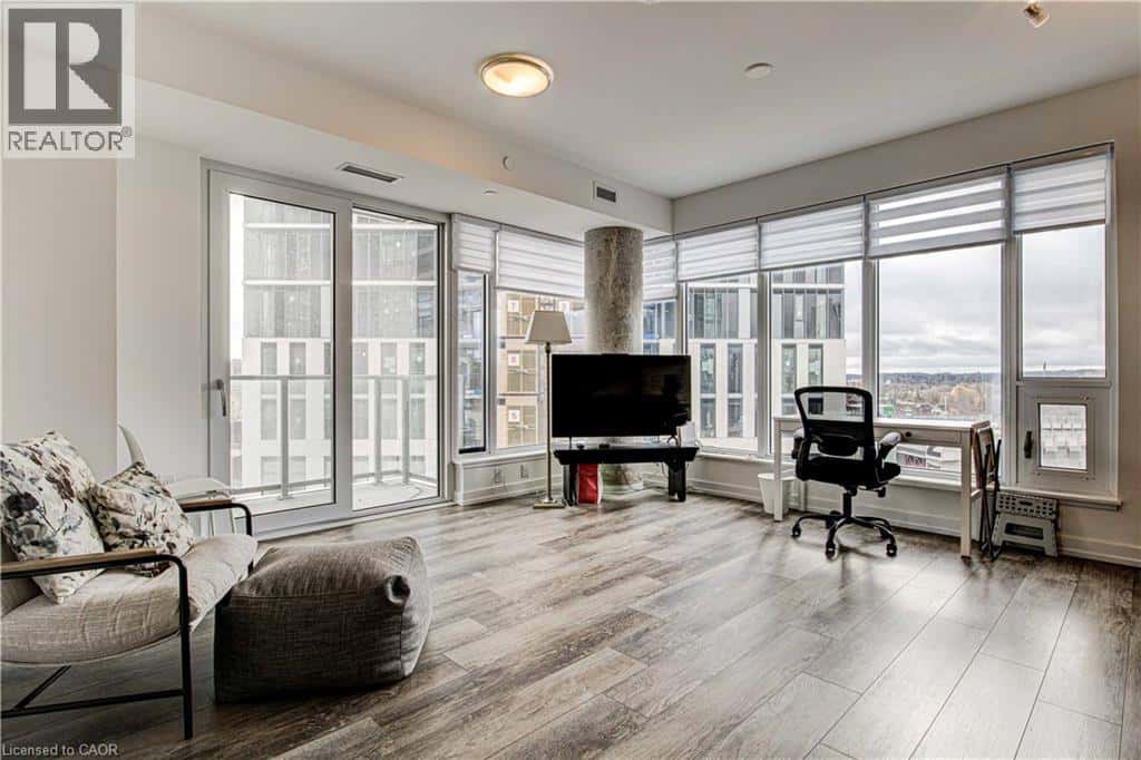 Kitchener — Kitchener - Photo 5 of 19