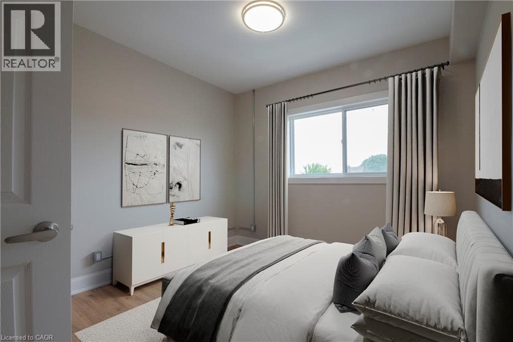 Hamilton — Hamilton - Main photo