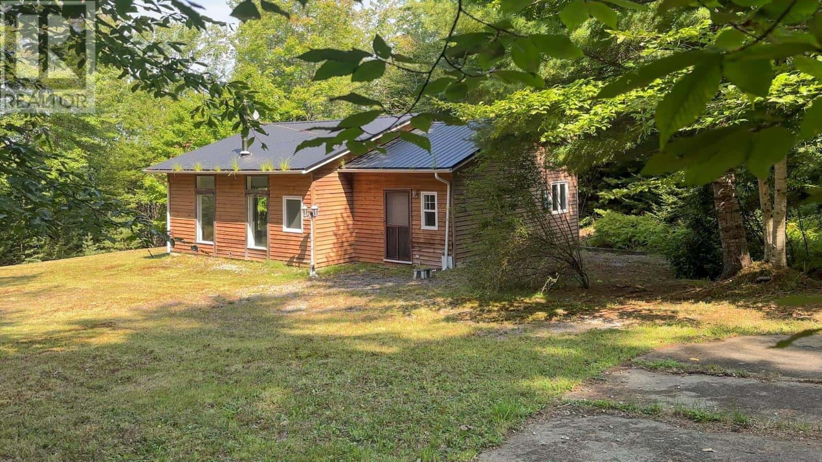 640-642 Depot Road — East Kemptville, Nova Scotia - Photo 4 of 30