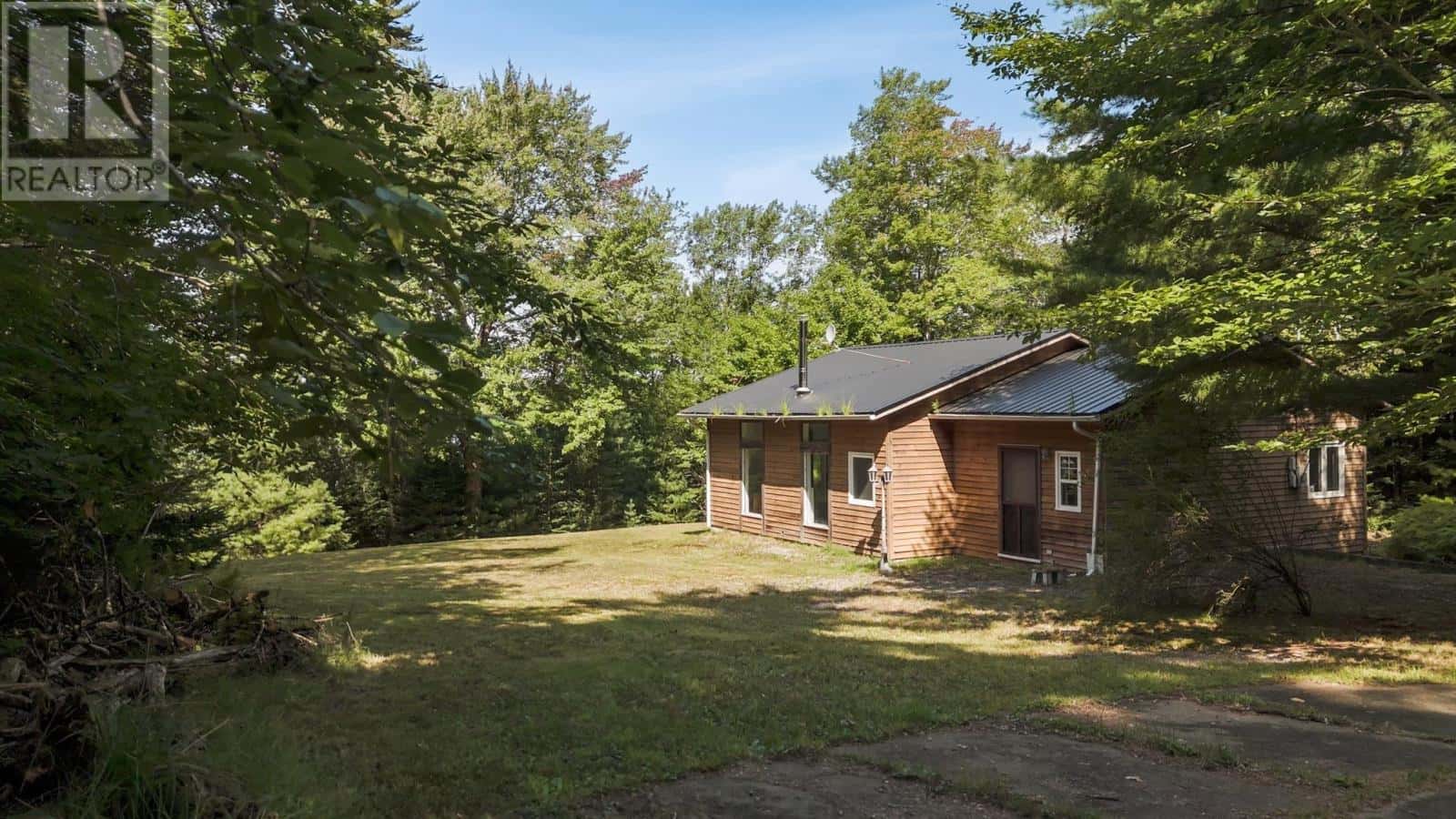 640-642 Depot Road — East Kemptville, Nova Scotia - Photo 5 of 30