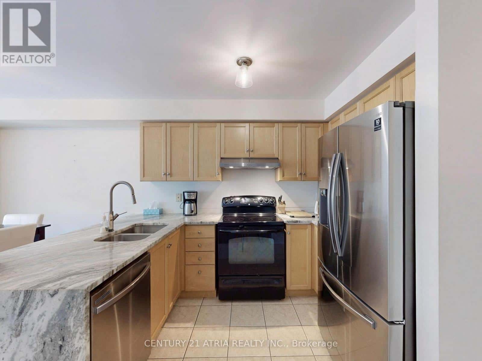 Aurora (Bayview Wellington) — Aurora (Bayview Wellington) - Photo 2 of 42