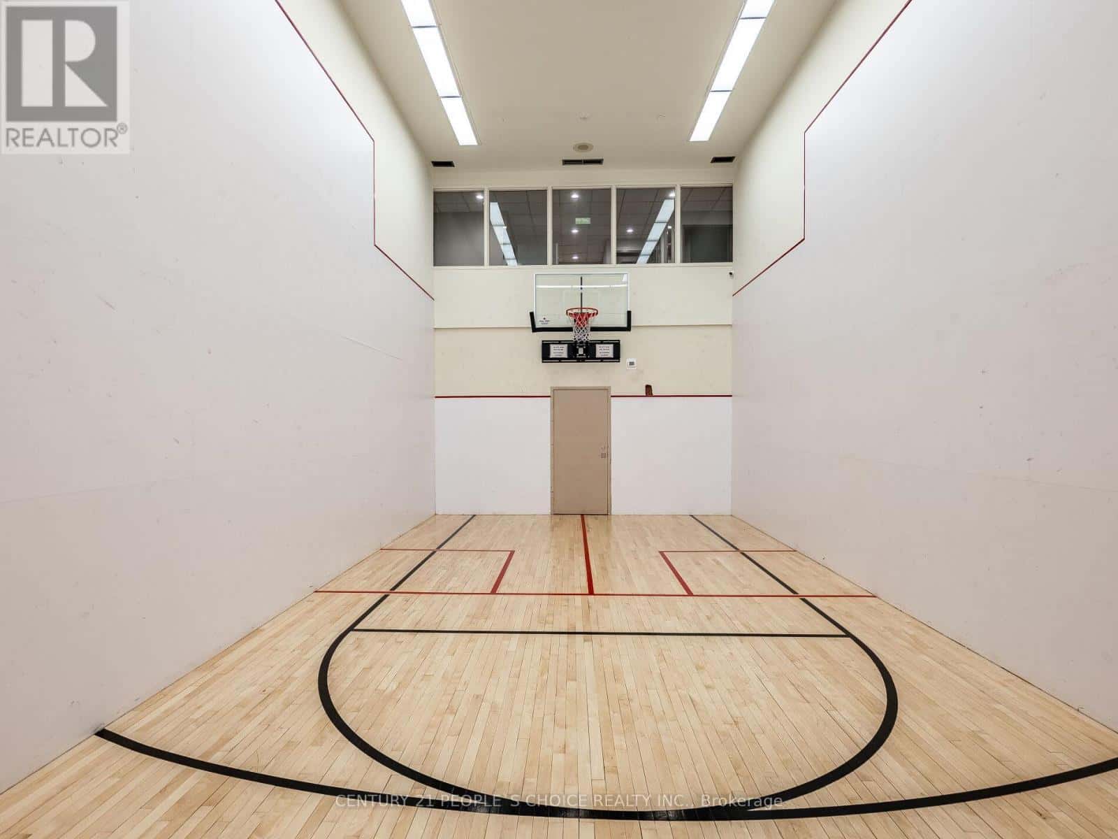 Mississauga (Hurontario) — Mississauga (Hurontario) - Photo 5 of 50