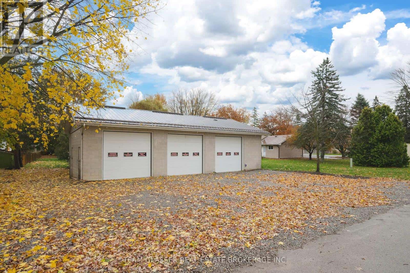 North Middlesex (Parkhill) — North Middlesex (Parkhill) - Photo 2 of 34