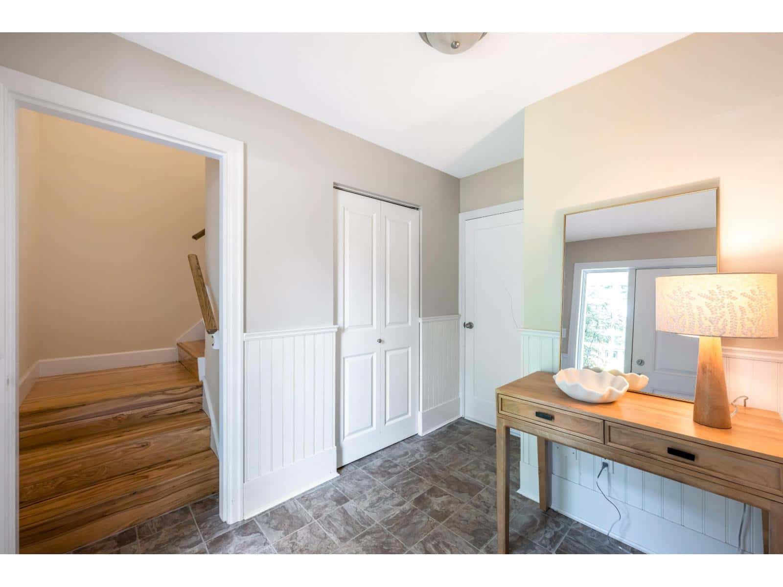 8823 NASH STREET — Langley, British Columbia - Photo 2 of 30